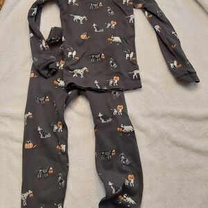 Petit Lem Gray Kids Pajama Set with Halloween Print